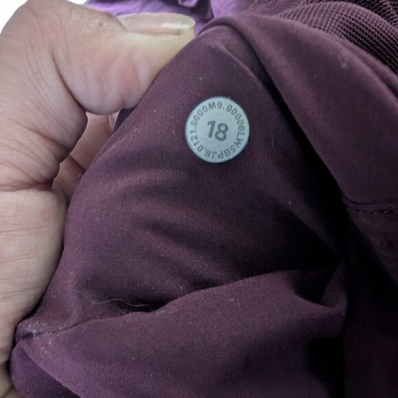 Dance studios size 18 - Picture 2 of 2